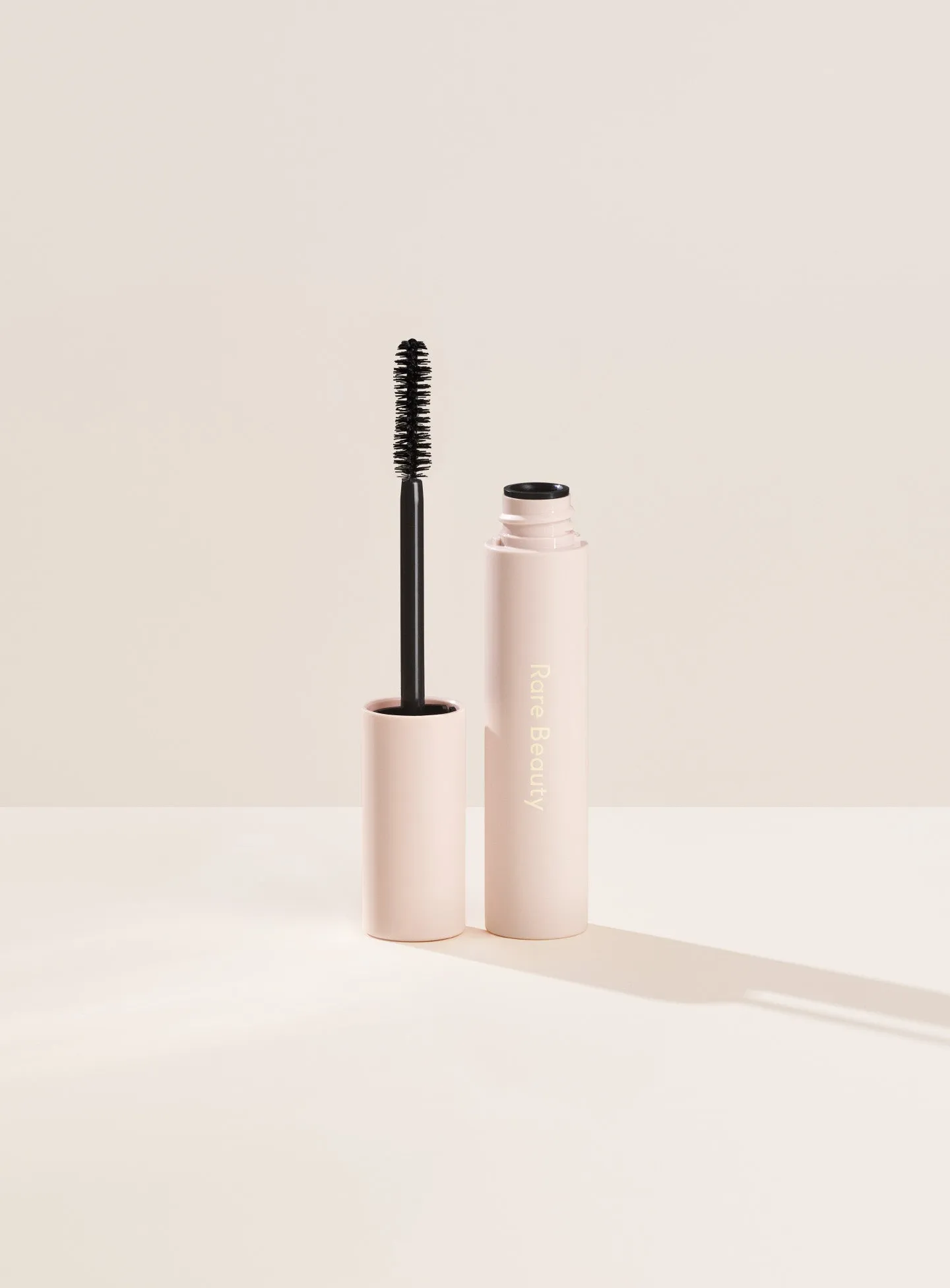 Full-Size-Mascara-Open-SKU.webp