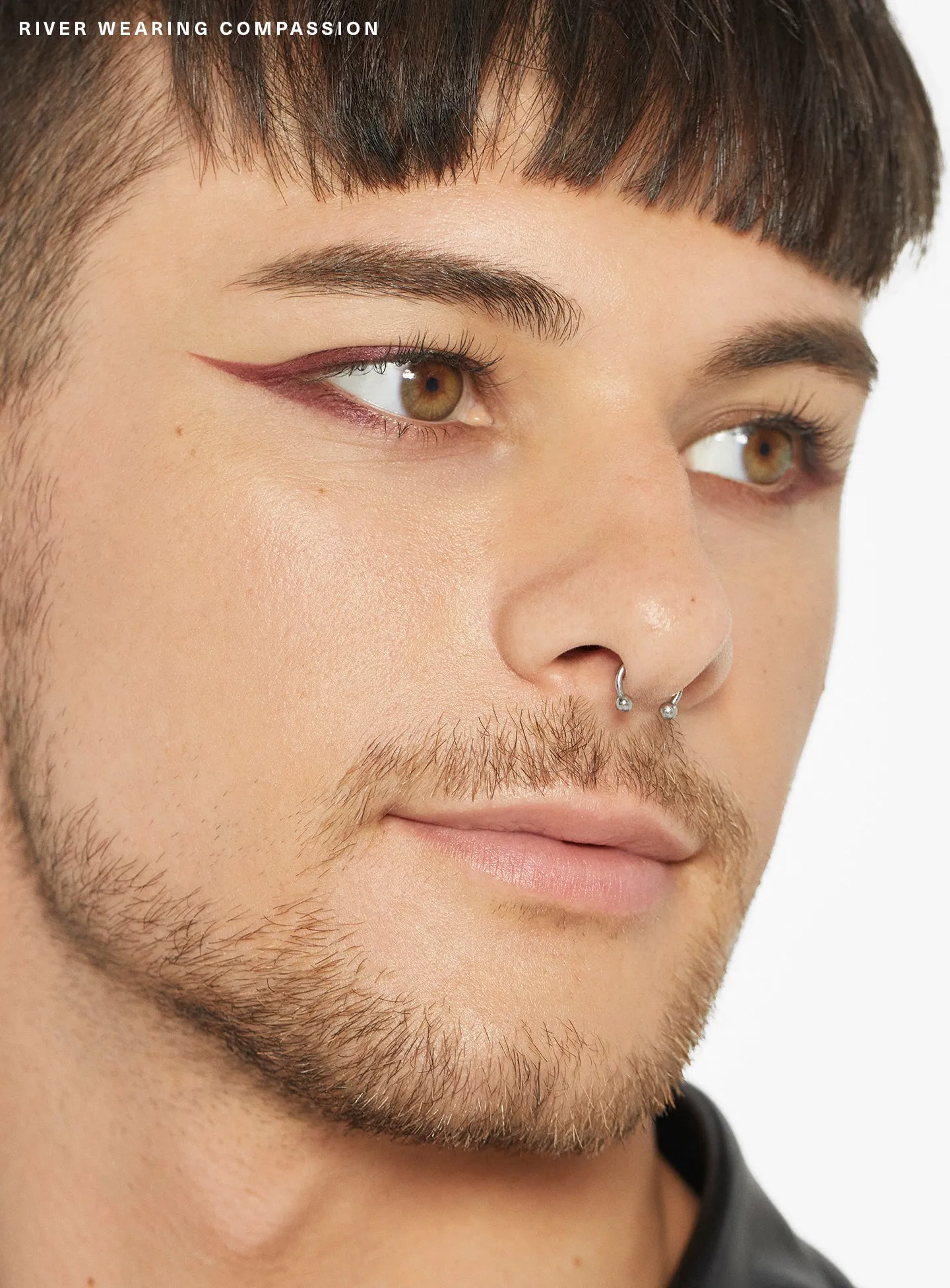 edu-01-perfect-strokes-gel-liner-compassion-1440x1952-1.webp