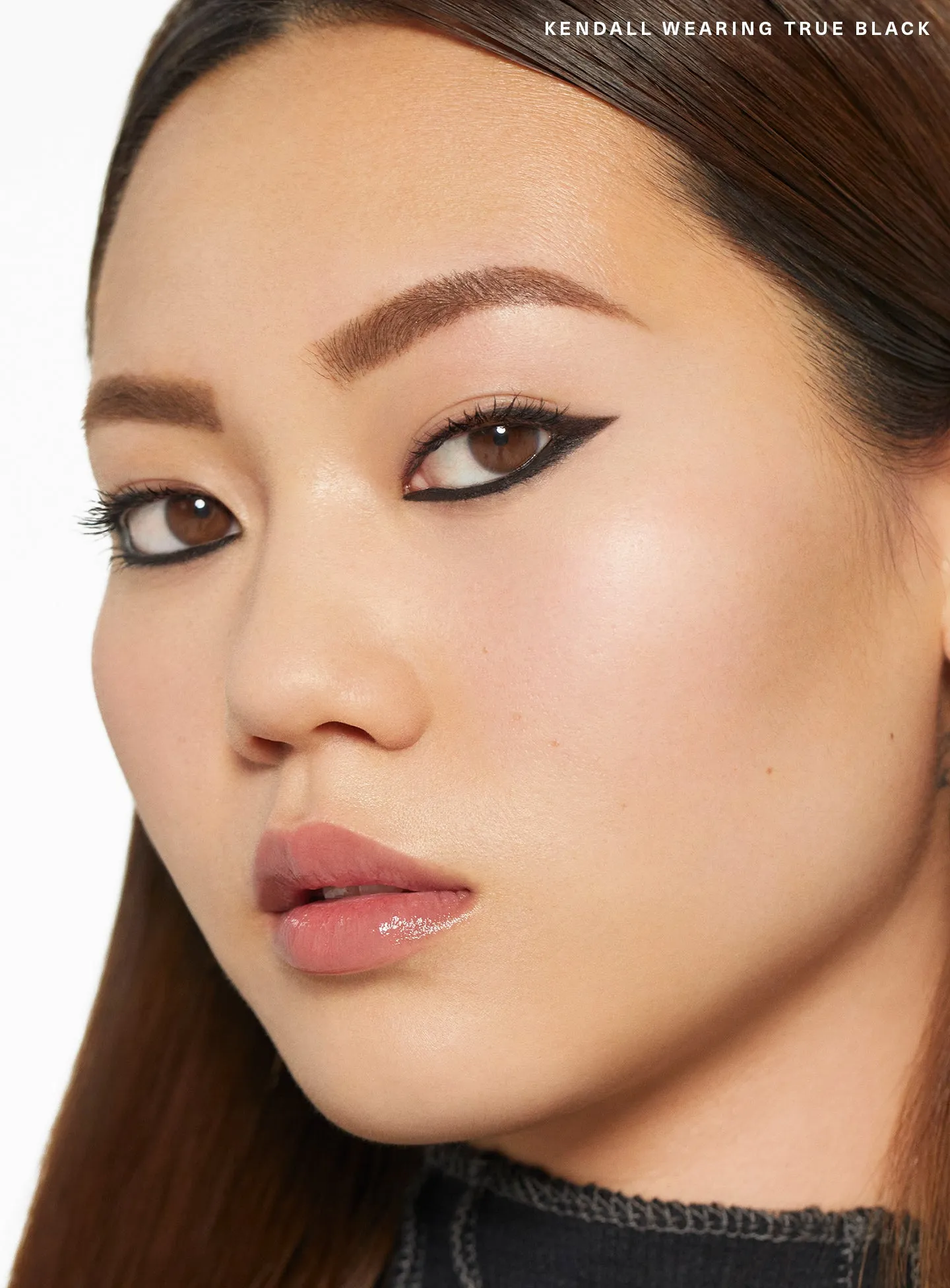 edu-02-perfect-strokes-gel-liner-true-black-1440x1952-1.webp