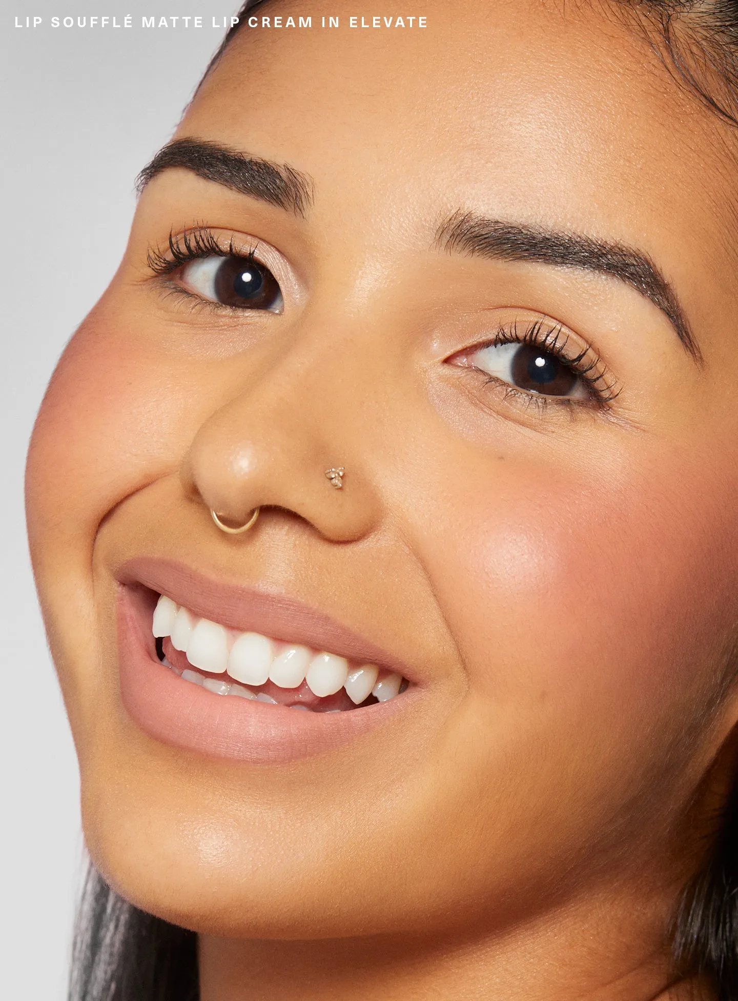 lip-souffle-matte-lip-cream-elevate-on-figure-02-1440x1952-1.webp